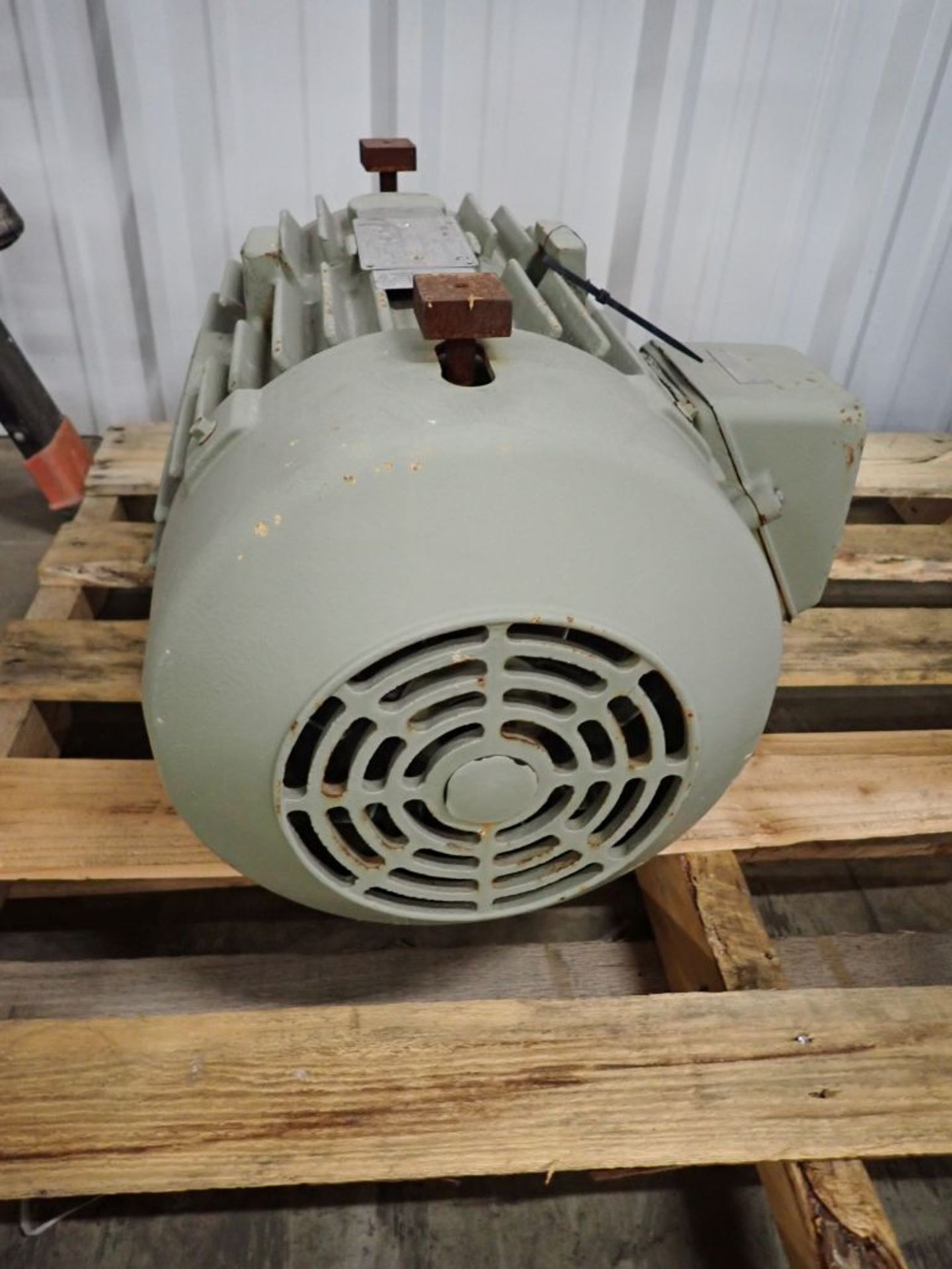 GE 20 HP Motor | Model No. 5KS256XAA2091; 20 HP; 460V; 1775 RPM; 3PH; Tag: 244936 - Image 3 of 6