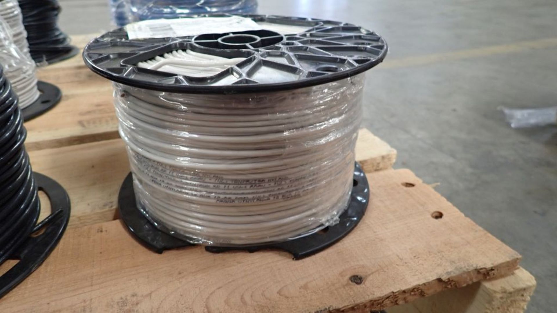 Lot of Assorted Cable Wires | Includes: Cerrowire 500' Part No. E85964A; Encore 500' Part No. - Image 5 of 14