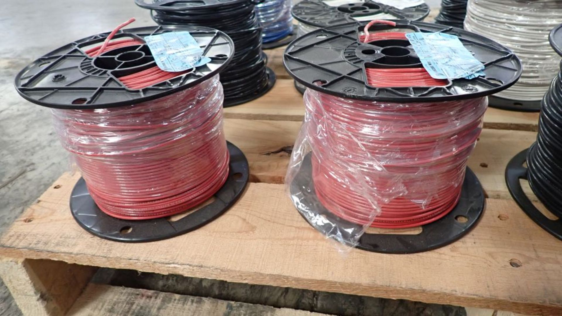 Lot of Assorted Cable Wires | Includes: Cerrowire 500' Part No. E85964A; Encore 500' Part No. - Image 11 of 14