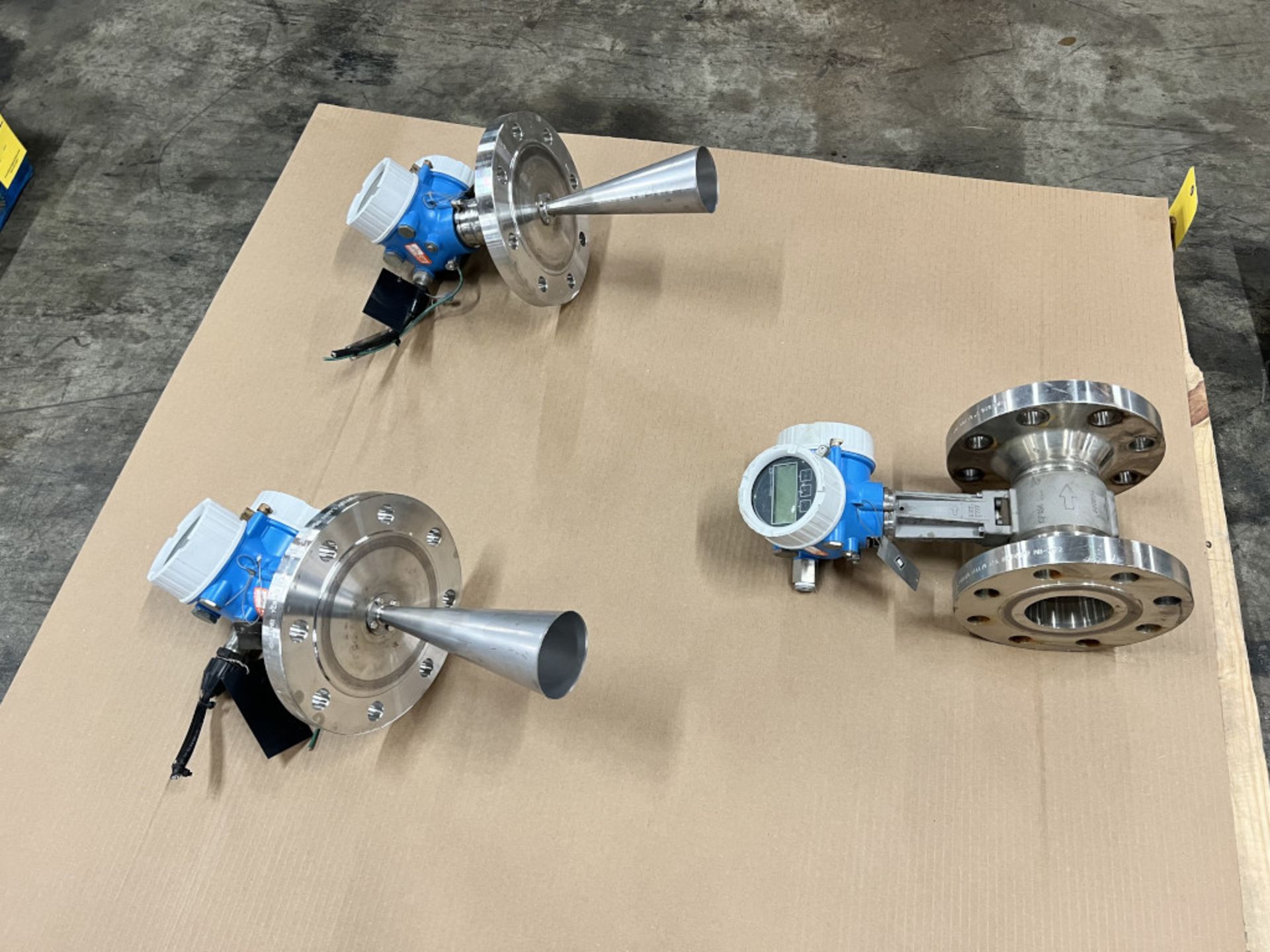 Lot of (3) Assorted Endress & Hauser Components | (1) Prowirl 200 Flowmeter Model No. 7F2B80, Serial - Image 3 of 9