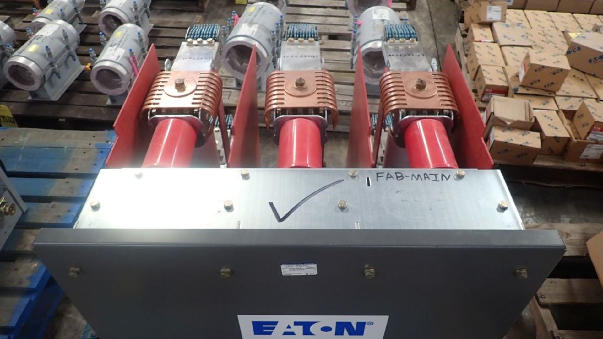 Eaton Breaker | Type: 50 VCP-W40; 4.76 KV RMS; 1.0 Voltage Range Factor; 60 Hz Power Frequency; 48 - Image 6 of 6