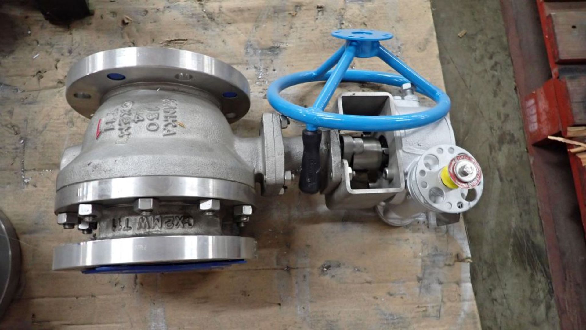 Lot of (3) Assorted 4" Valves | (2) Class-150, CX2MW Body; (1) PBM Class-150, 316 Body; Tag: 245985 - Image 23 of 26