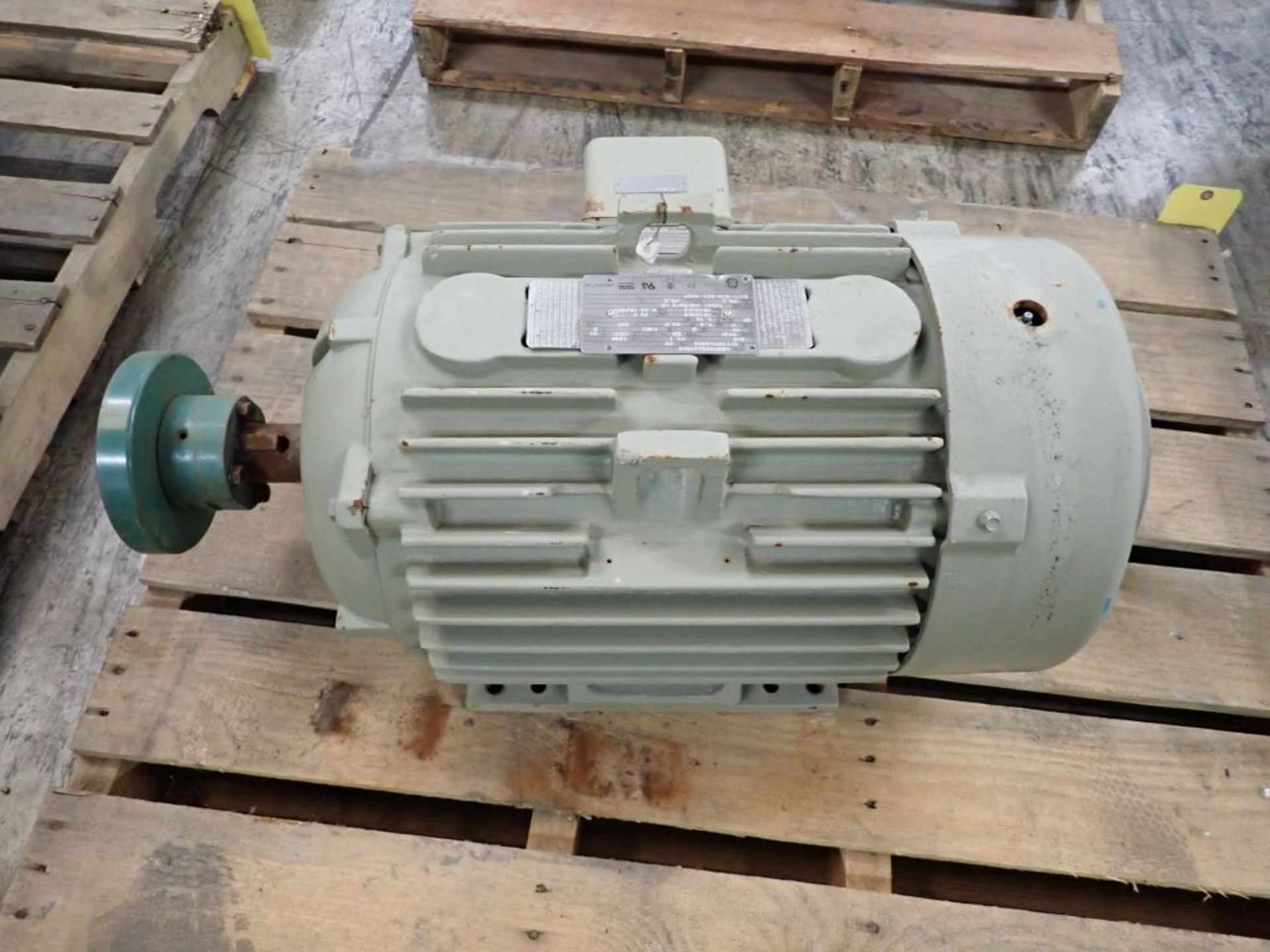 GE 25 HP Motor | Model No. 5KS284XAA2060; 25 HP; 460V; 1780 RPM; 3PH; Tag: 244927 - Image 2 of 6