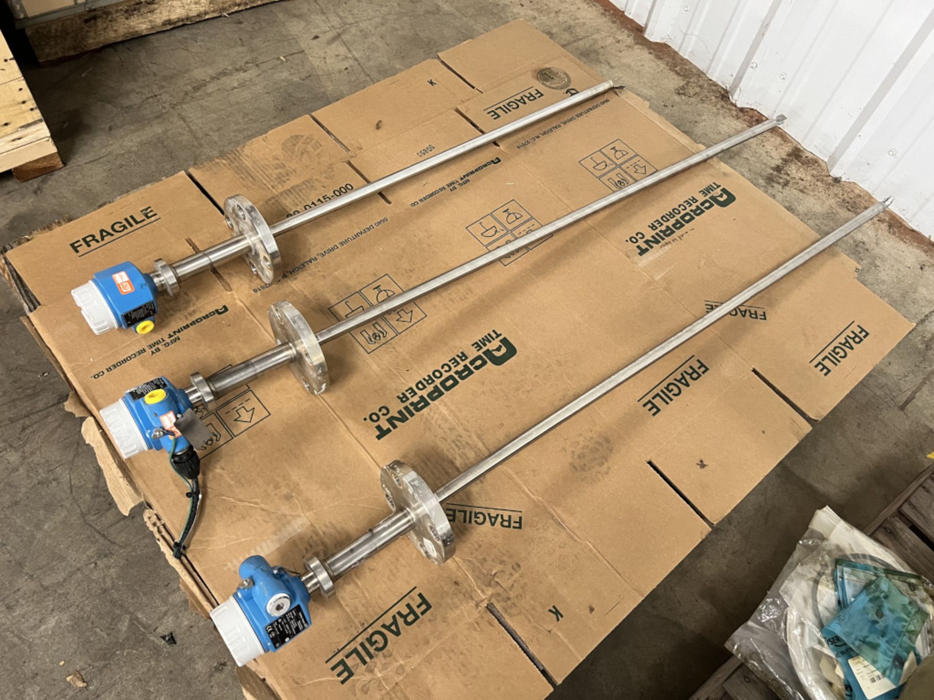 Lot of (3) Endress & Hauser Liquiphant S's w/Flanges and Probes | (1) Model No. FTL71, Serial No.