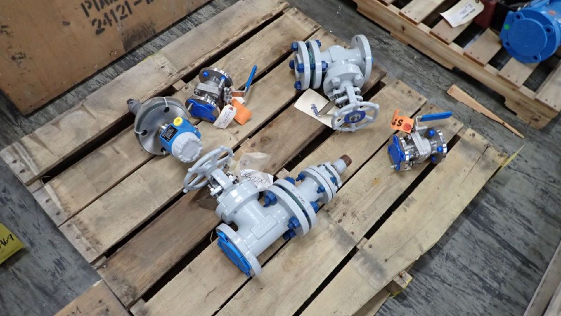 Lot of (4) Assorted Valves and (1) Liquiphant M | (2) Velan 1" Valves Class-150, CF8M Body; (1) Vogt - Image 5 of 16
