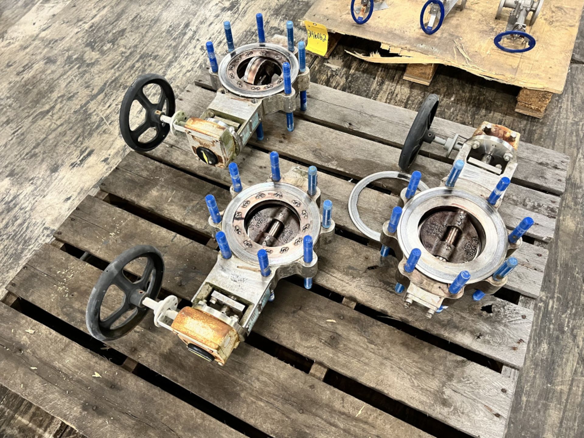 Lot of (3) Butterfly Valves w/Gears | Model No. 20063; 995 4A Body; 10237; Tag: 246061 - Image 3 of 7