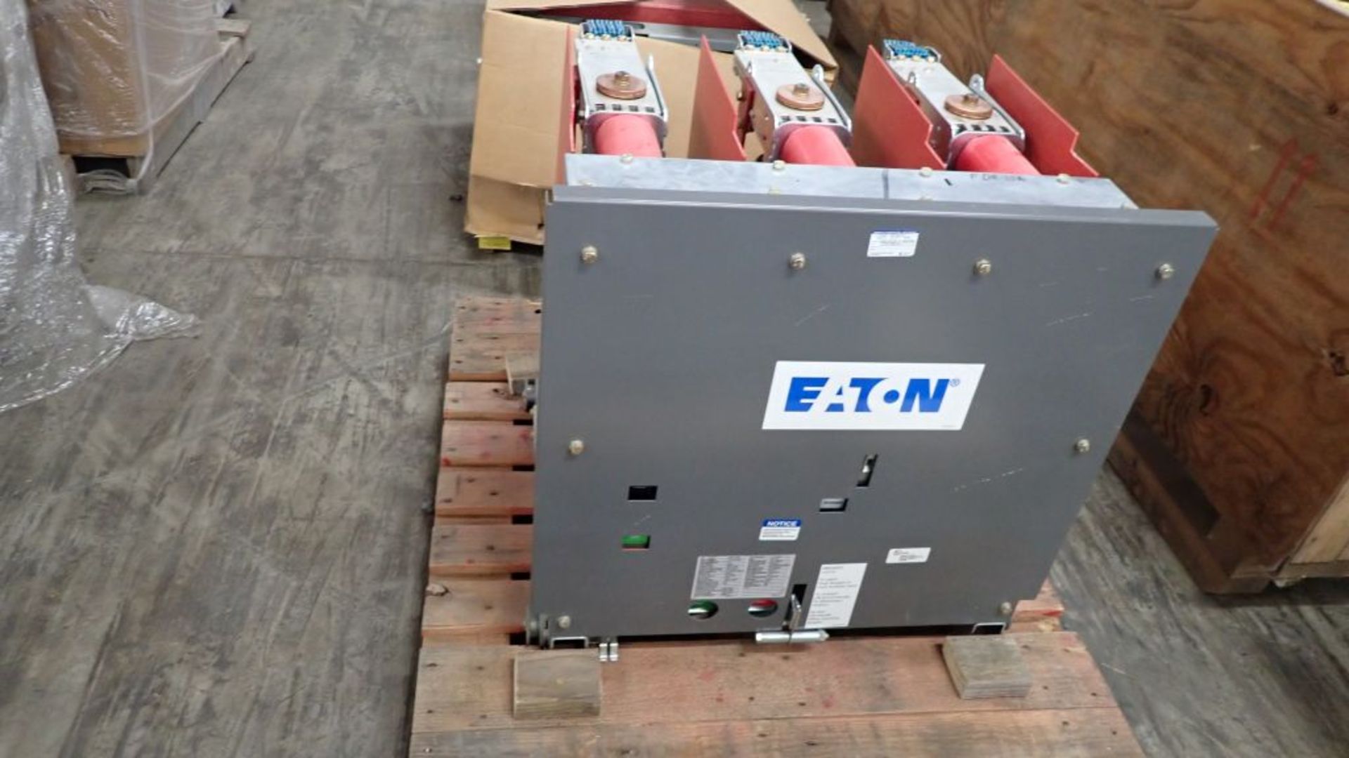 Eaton Breaker | Type: 50VCP-W40; 4.76 KV RMS Max Voltage; 1200A RMS Continuous Current; Tag: 244811