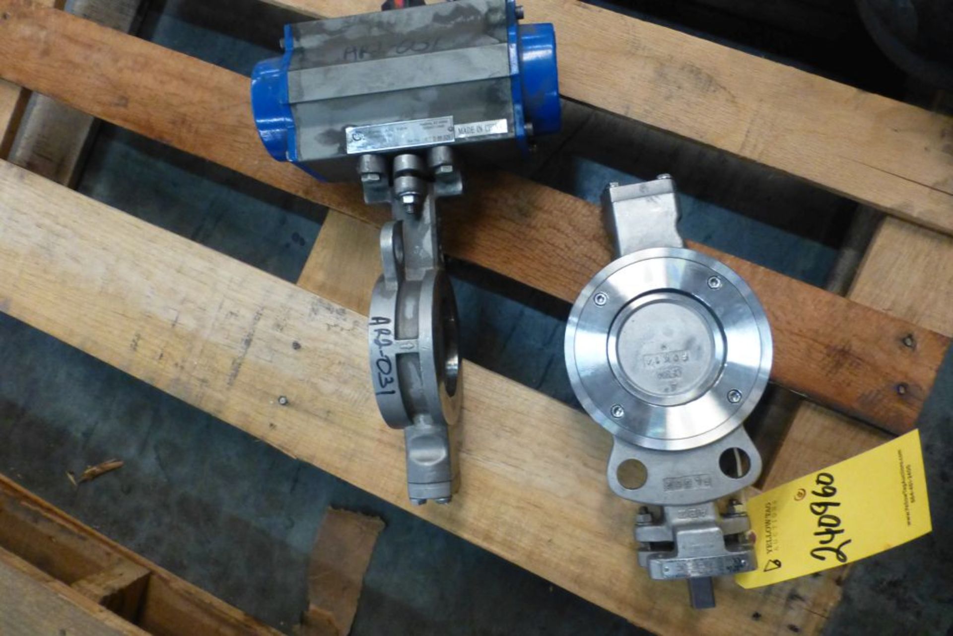 Lot of (2) Assorted Stainless Valves | (1) ABZ Serial No. F23150002, 100 PSI, CF8M Body, Size: - Image 3 of 7