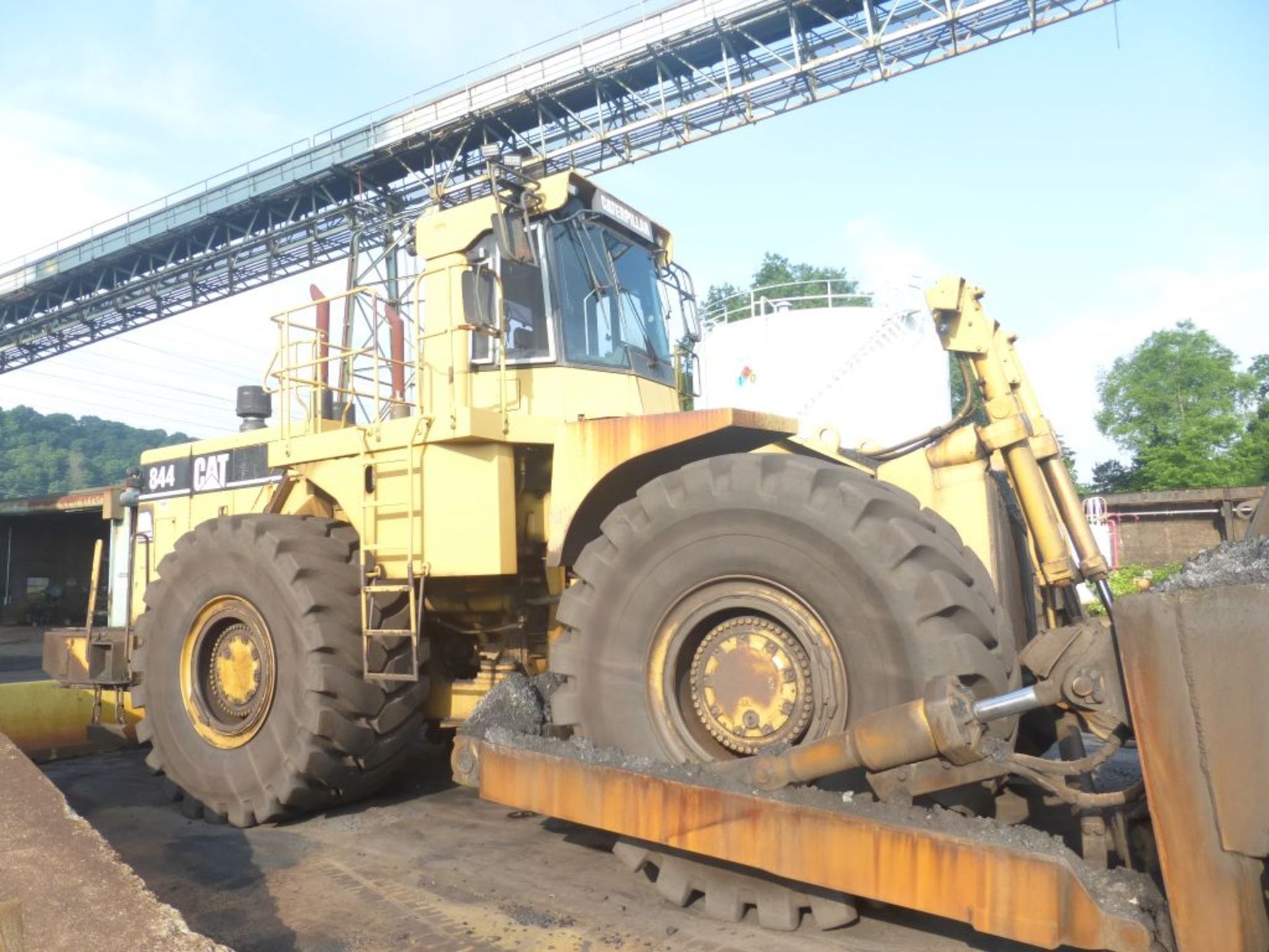 Caterpillar 844 Wheel Dozer | Model No. 844; Product ID No. 2KZ00314; Young/Hemis LLC 236" - Image 2 of 25