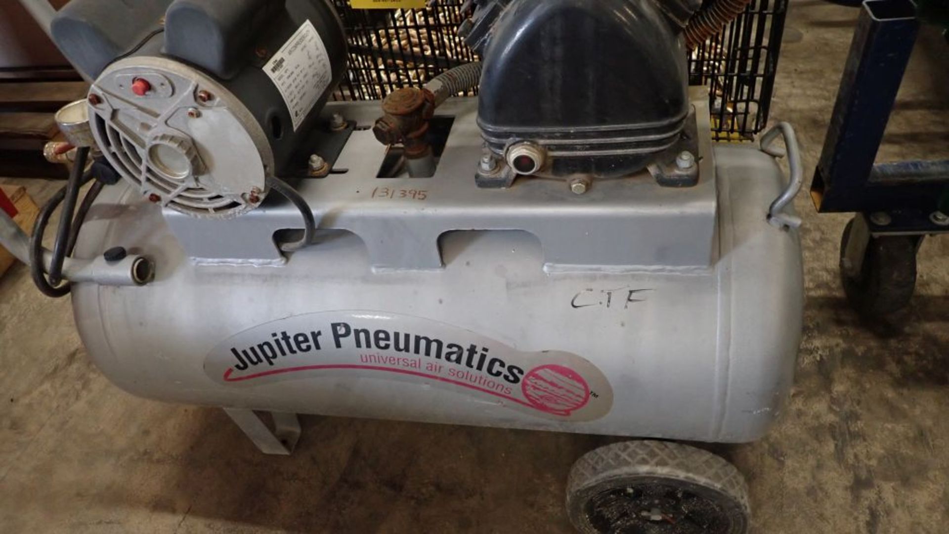 20-Gallon Air Compressor - Image 6 of 8