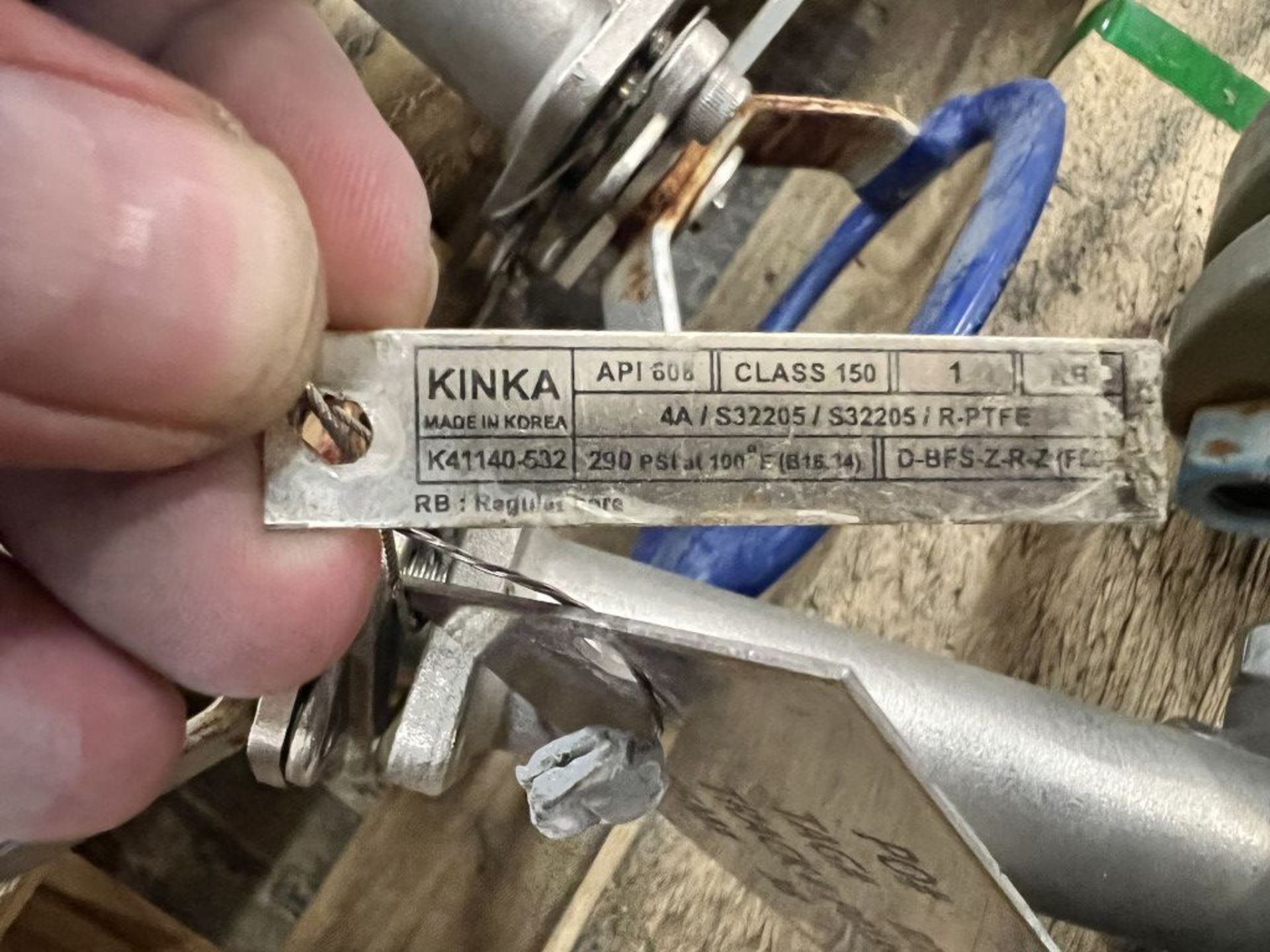 Lot of (6) Kinka 1" Valves - Image 4 of 6