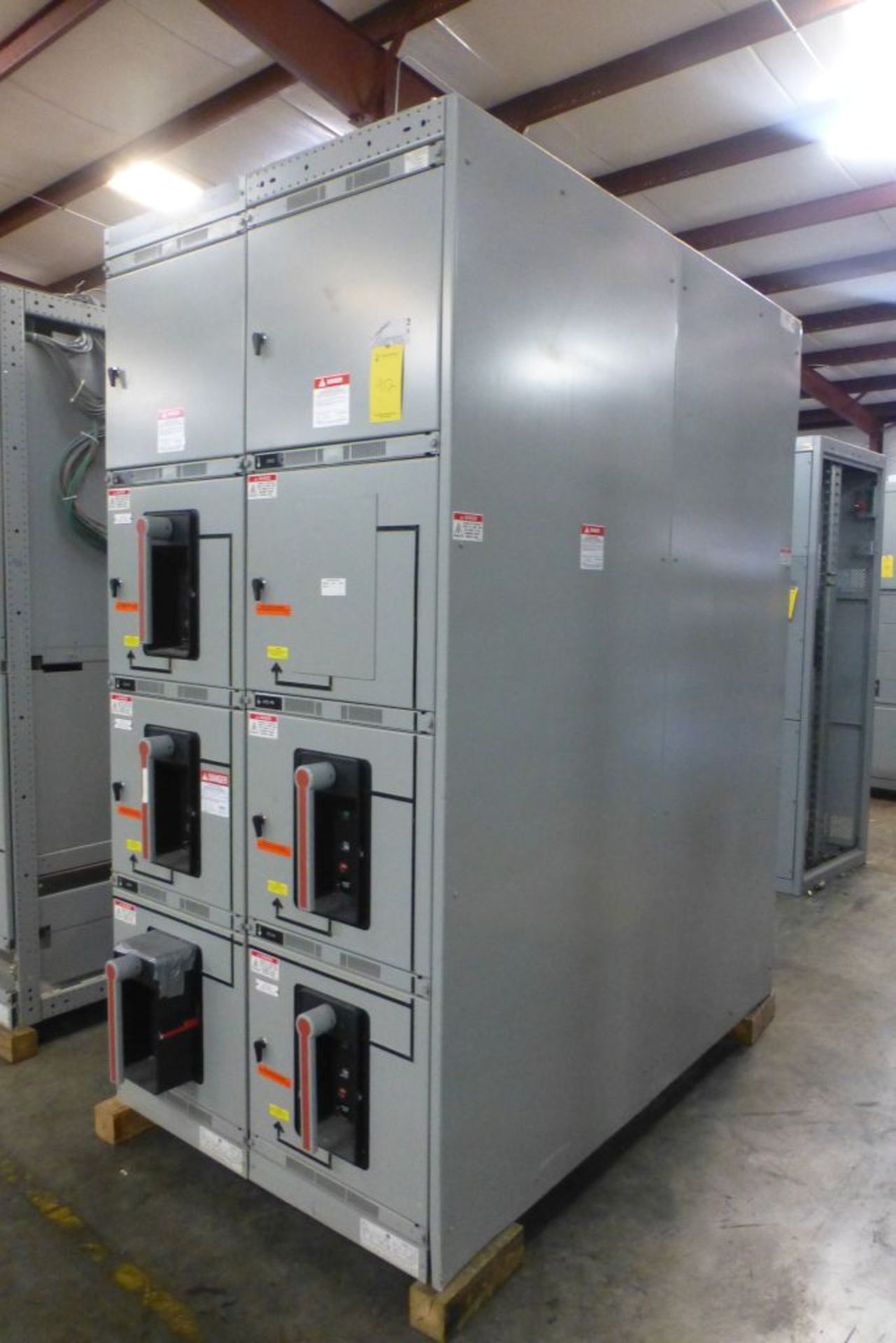 GE AKD-8 Switchgear - Image 6 of 54