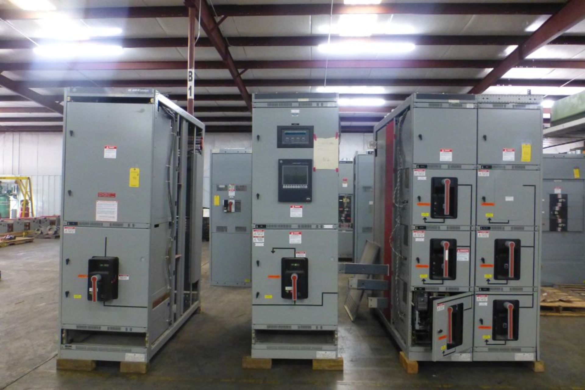 GE AKD-8 Switchgear - Image 3 of 54