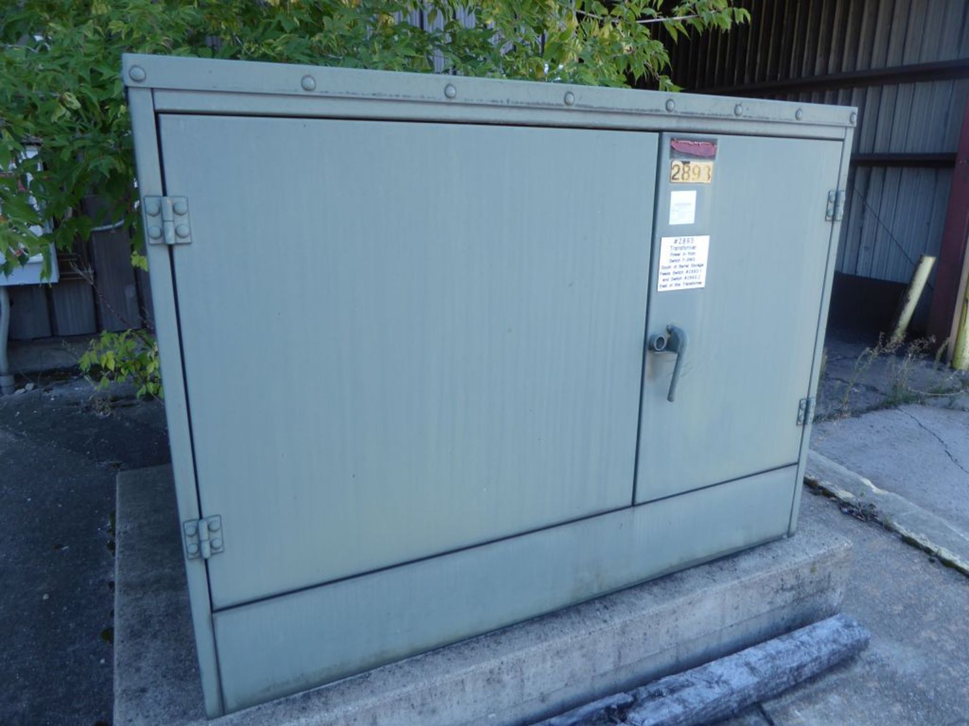 Cooper 75 KVA Padmount Transformer - Image 6 of 11