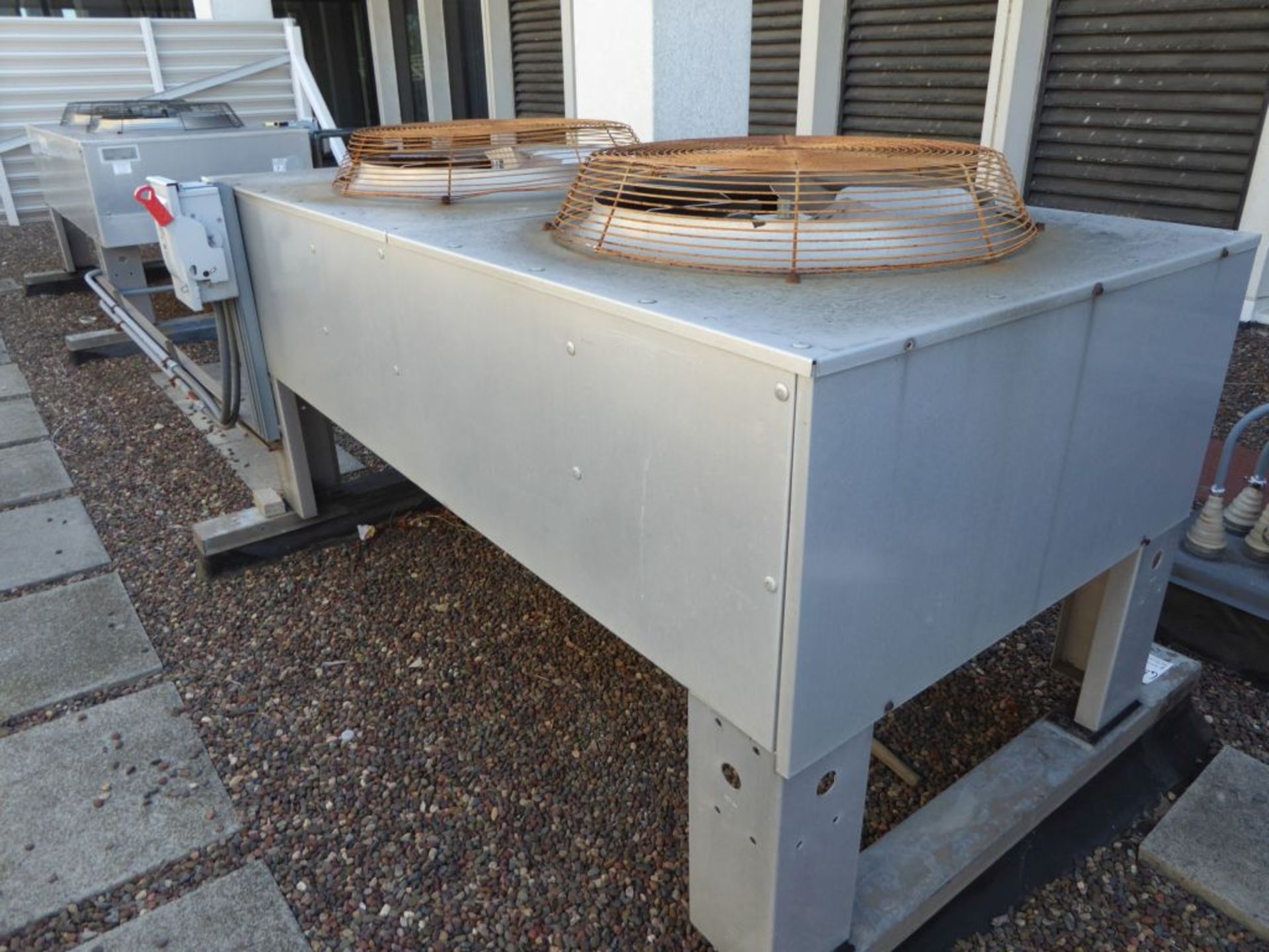 Liebert Cooling System - Image 2 of 3