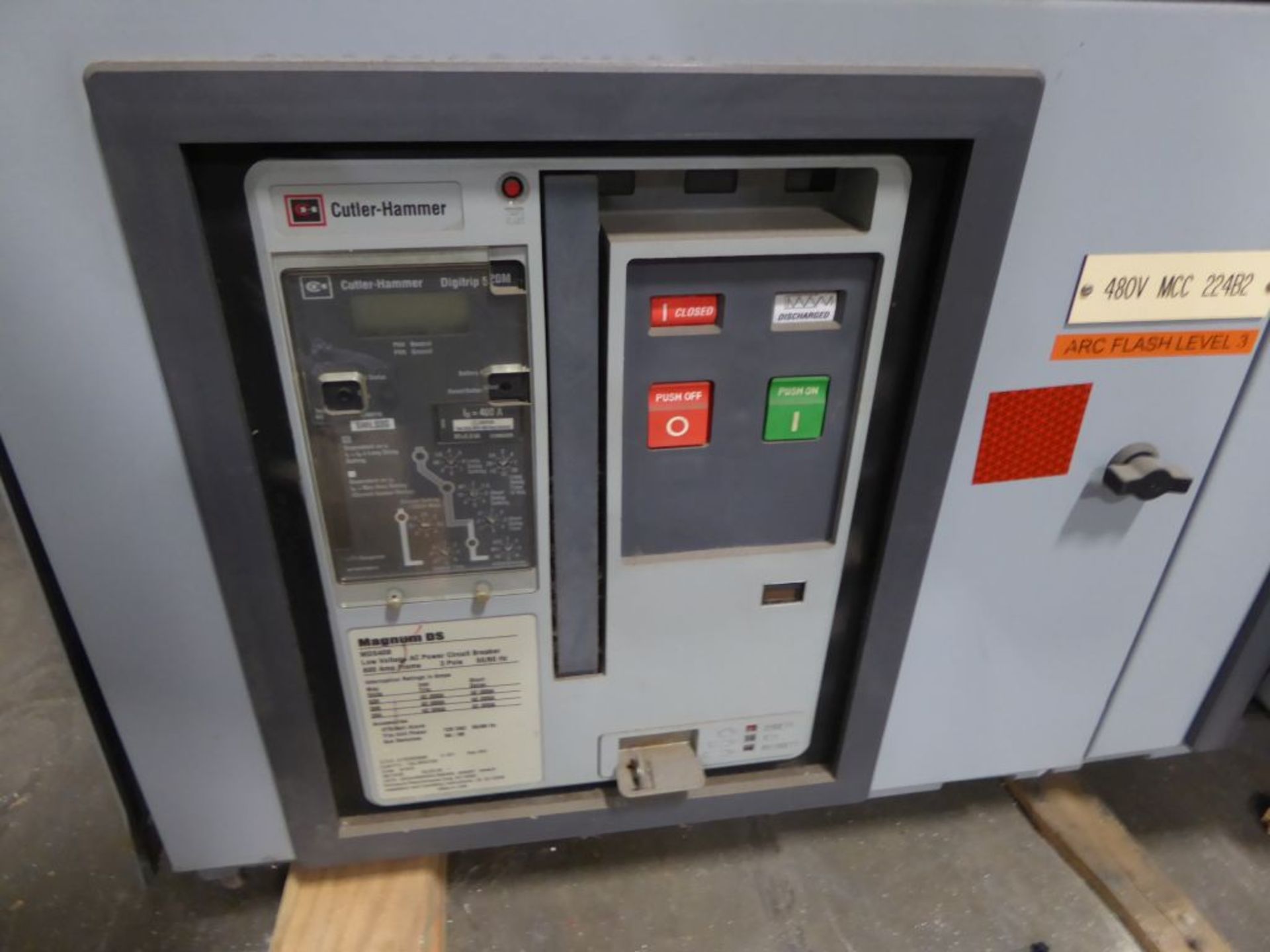 Located in Fridley, MN - Cutler-Hammer Magnum DS Switchgear - Image 16 of 39