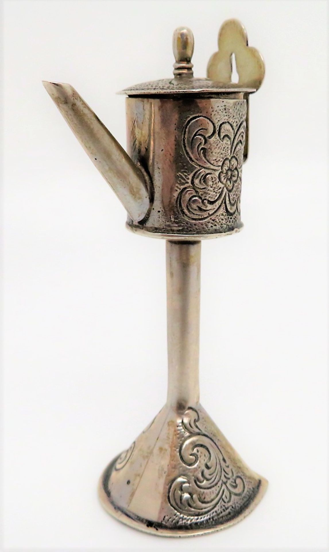 Miniatursilber/Puppenstubenzubehör, Öllampe, 835er Silber, gepunzt, 21,2 g, Blütengravur, h 8 cm, d