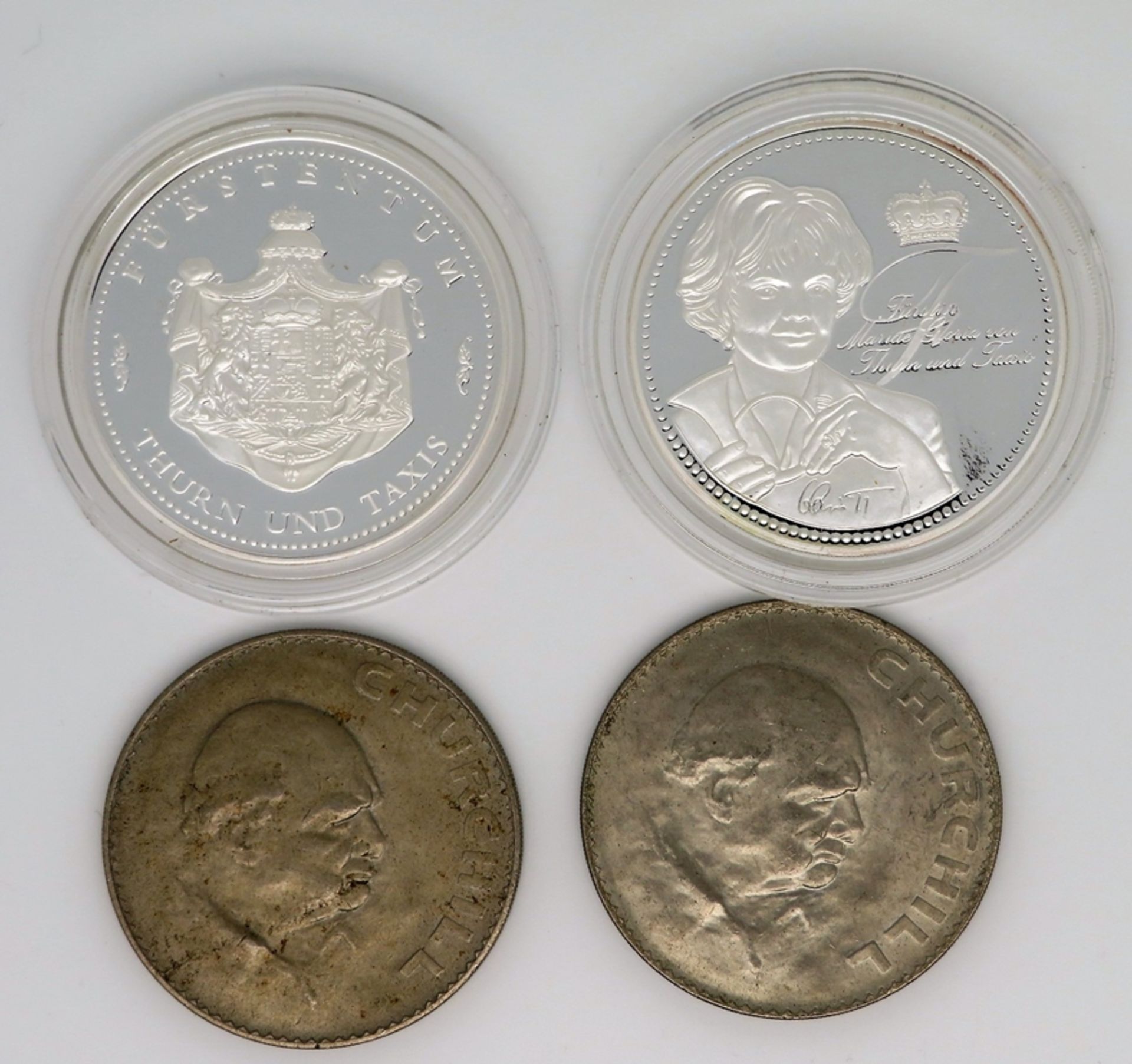 4 teiliges Konvolut diverser Medaillen, 2 x Winston Churchill/Elisabeth, 1965, d 4,1 cm/2 x Fürstin