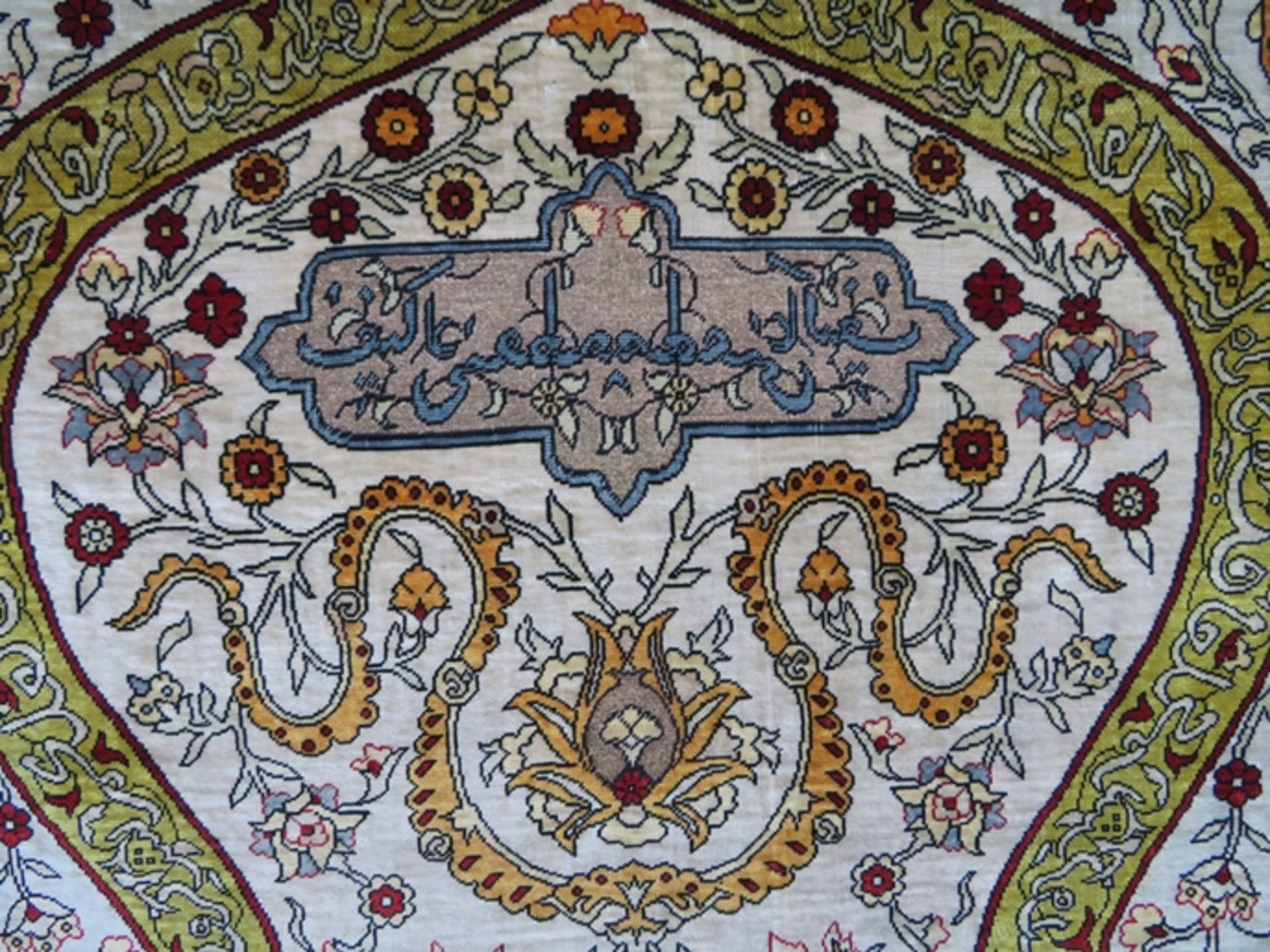 Hereke, Türkei, Seide/Seide, sign., ca. 174 x 119 cm. - Bild 4 aus 4