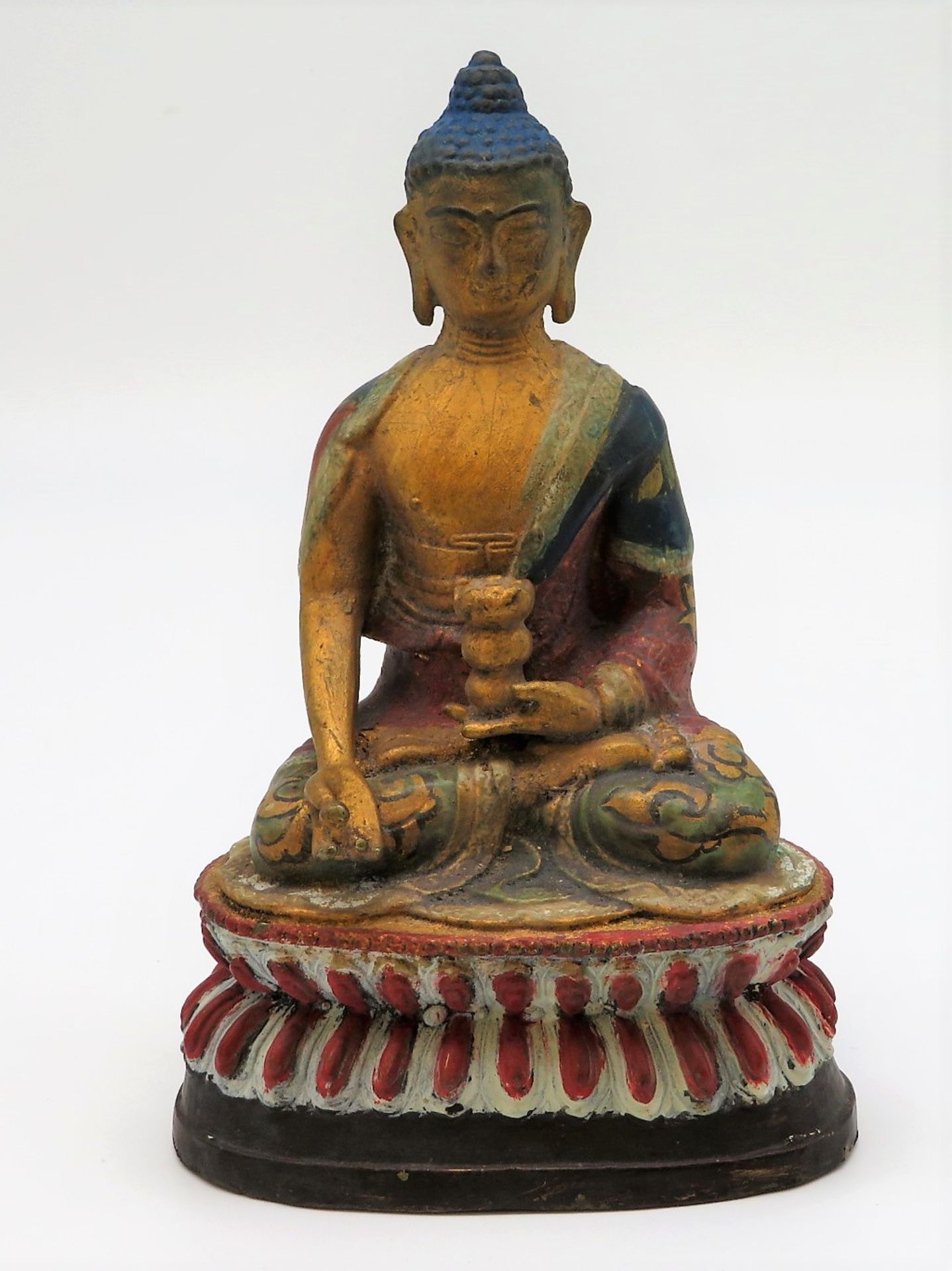 Sitzender Buddha, Tibet/Nepal, Bronze mit polychromer Bemalung, geschlossene Bodenplatte, 21 x 12,5