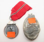 2 diverse Orden, Panzerkampfabzeichen und Ostmedaille, 2. Weltkrieg, Panzerkampfabzeichen, späte Au