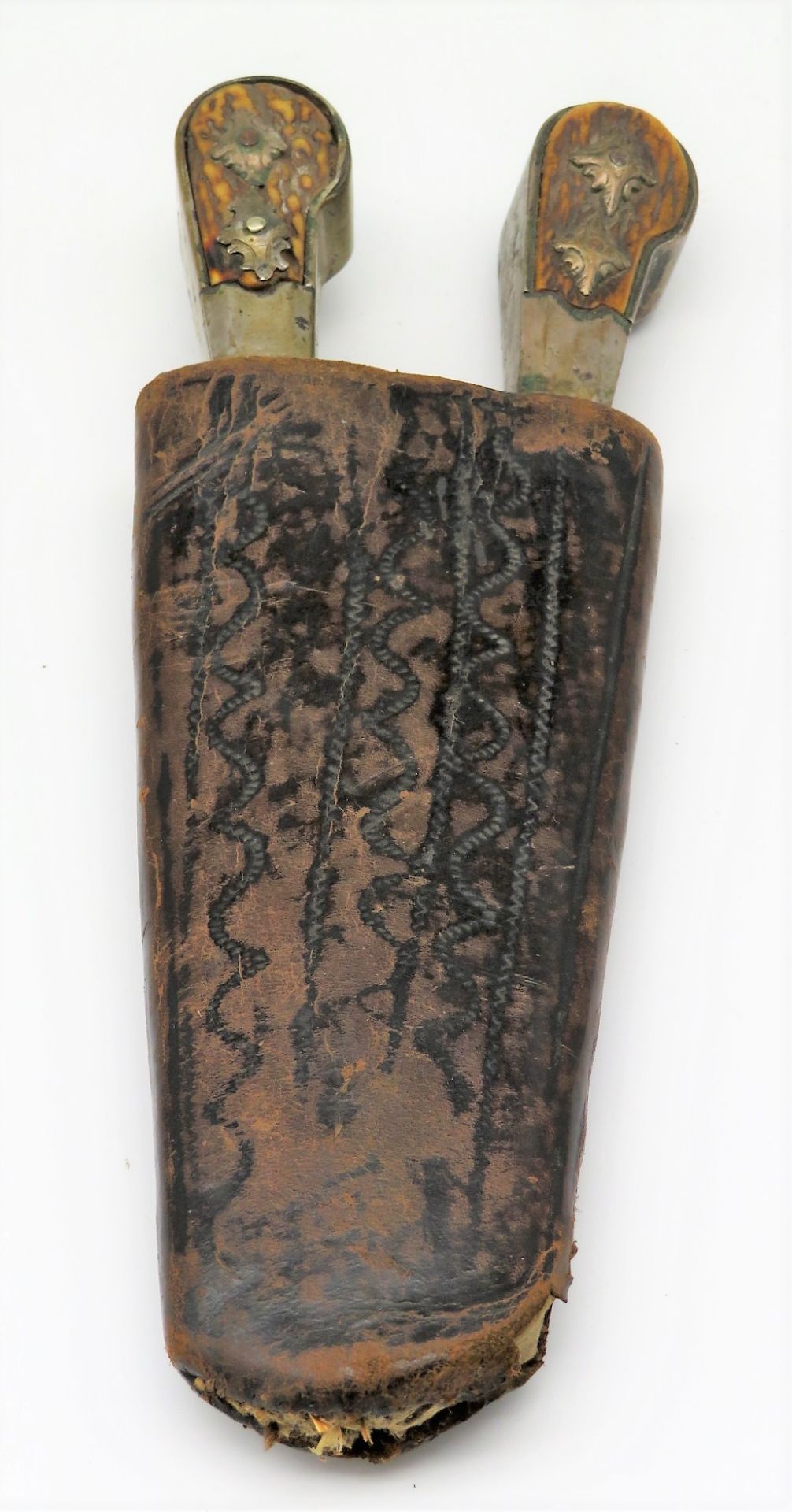Fuhrmannsbesteck, 18. Jahrhundert, Messer und Gabel, Griffe Horn mit Metallmontur, l 21 cm.