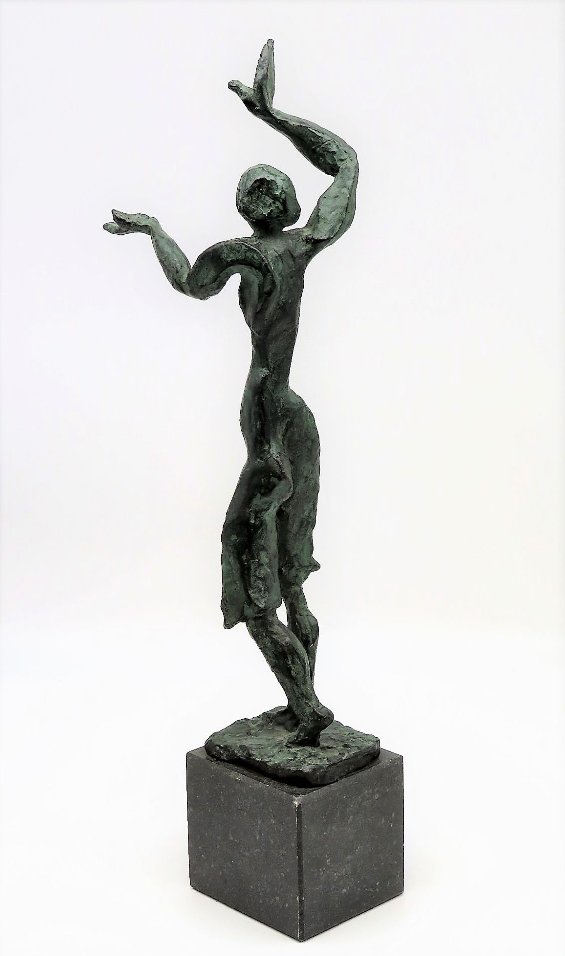 Unbekannt, Mitte 20. Jahrhundert, "Gestikulierender", Bronze patiniert, Marmorsockel, 50 x 9 x 10 c - Image 2 of 2