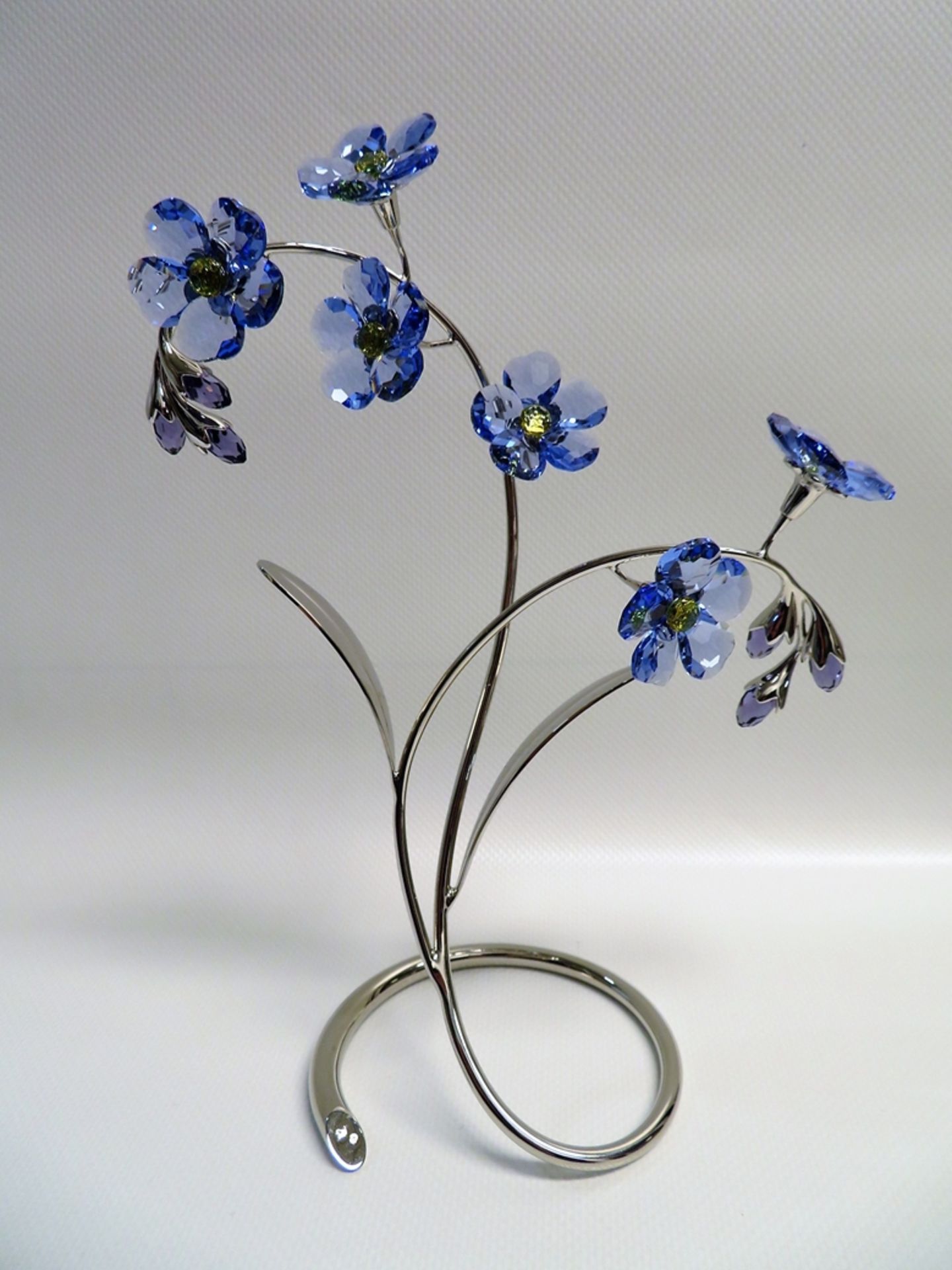 Blütenbaum, Swarovski, blaues Kristallglas geschliffen, verchromtes Gestell, signiert, OVP und Papi