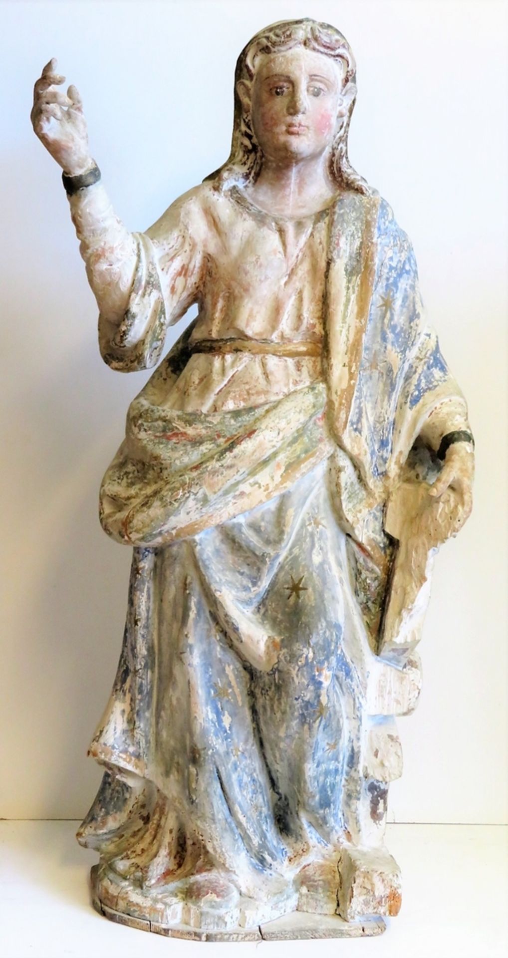 Heilige Katharina, Frankreich/Spanien, 18. Jahrhundert, Holz geschnitzt, Reste von farbiger Fassung
