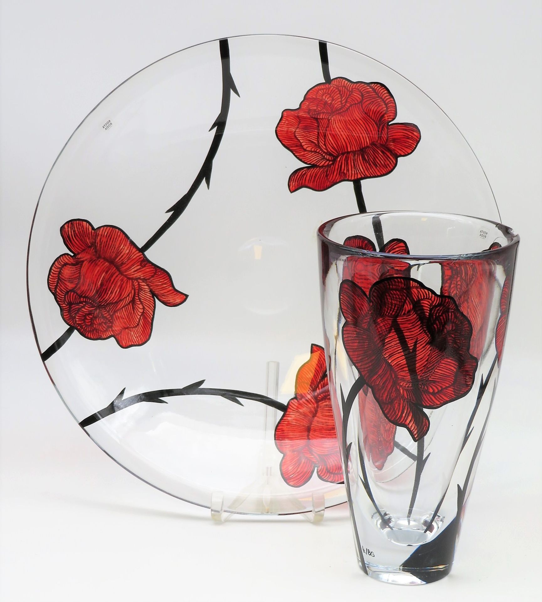 Designer Schale und Vase, Schweden, Kosta Boda, farbloses Glas mit polychromer Blütenbemlaung von R