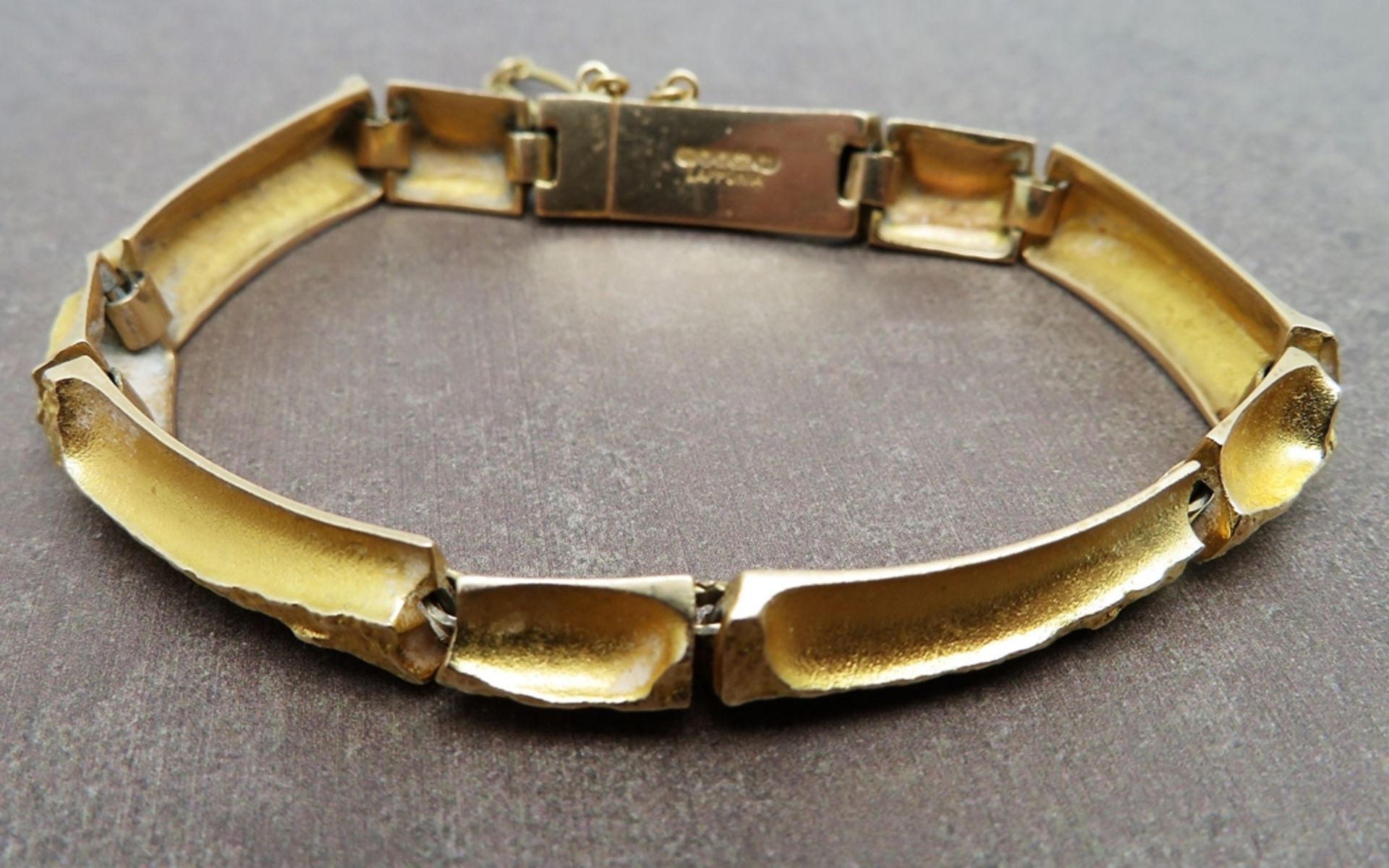 Designer Armband, Finnland, Lapponia, 1979, Gelbgold 585/000, gepunzt, 25,6 g, sign., Jahrescode B8