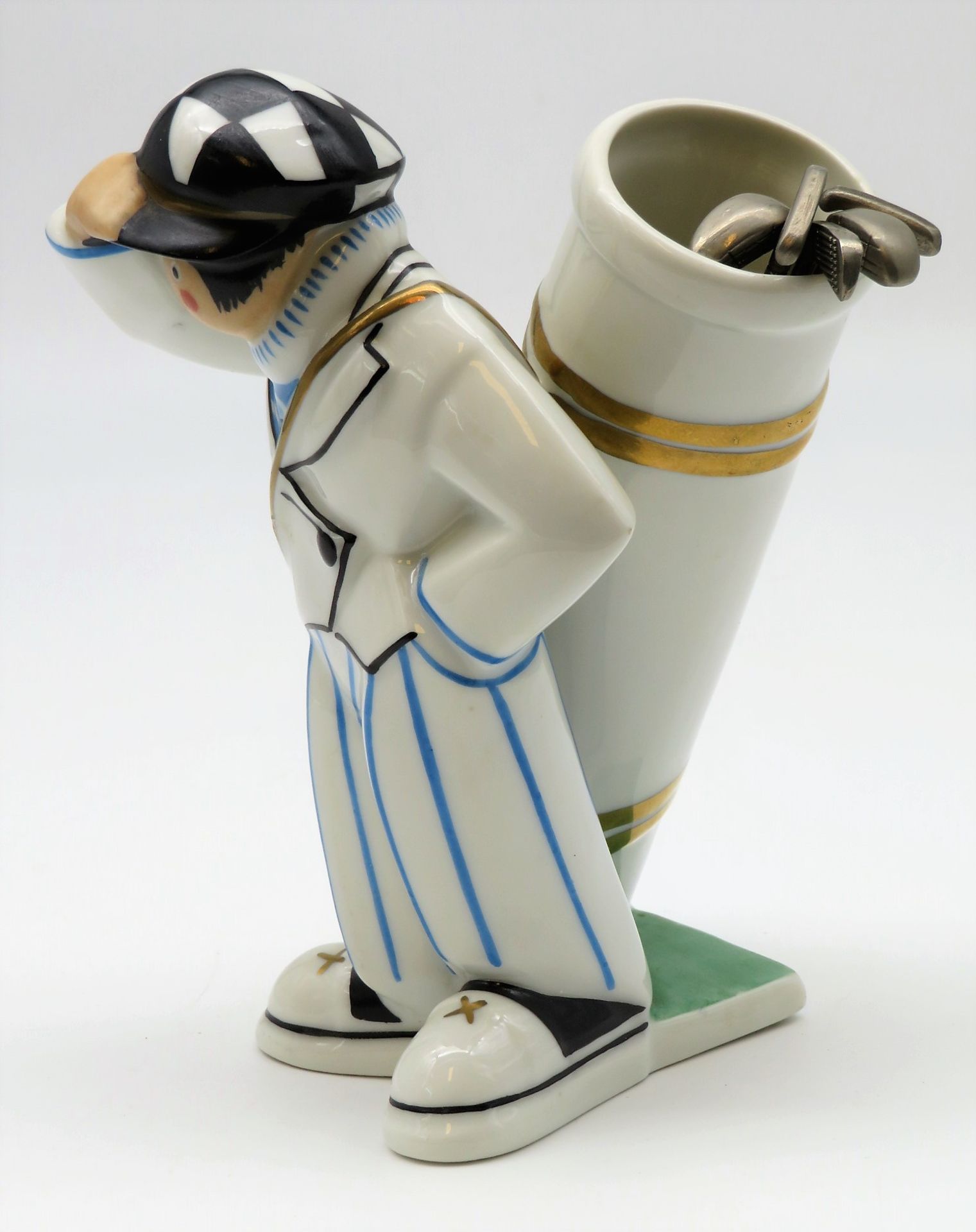 Seltene Vase in Form eines Golfspielers, Frankreich, Robj Paris, Weißporzellan mit polychromer Bema - Bild 2 aus 3