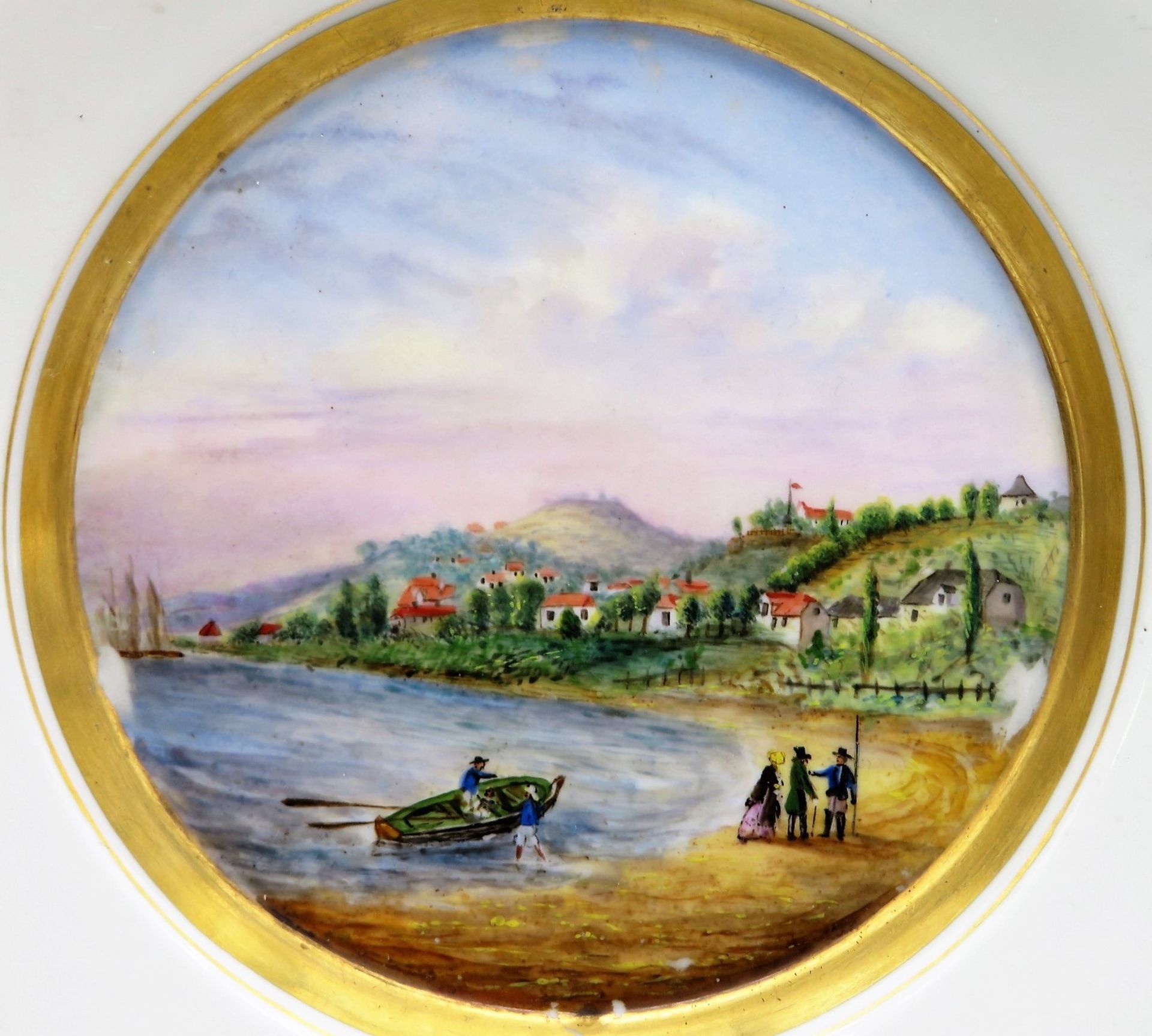 2 Teller, 19. Jahrhundert, Weißporzellan polychrom bemalt mit Landschaften, Prägemarke, kleine Abre - Bild 2 aus 3