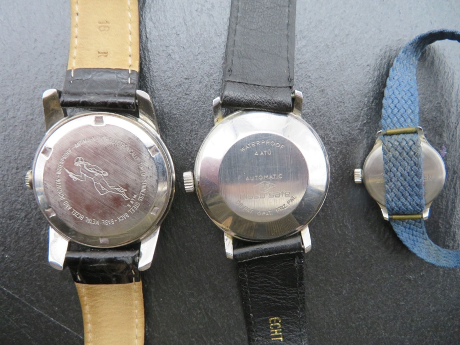 3 diverse Vintage Armbanduhren; HAU, Junghans, 1960er Jahre, Gehäuse Edelstahl, Automatik, Zentrals - Bild 2 aus 2