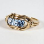 RING, 1930er/40er Jahre, 3 in Reihe gefasste Aquamarine