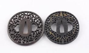 ZWEI TSUBA, Eisen, Nanban-Arbeit,