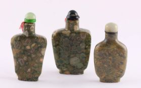 DREI SNUFF BOTTLE, Jaspis, variierende