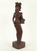 GROSSE FIGUR EINER FRAU, Holz,