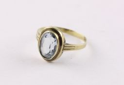 RING, 333/ooo Gelbgold, Spinell, Stein