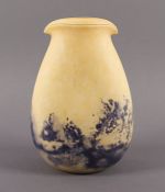 VASE, farbloses, satiniertes Glas,