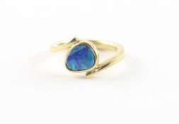 OPAL-RING, 585/ooo Gelbgold, besetzt