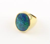 OPAL-RING, 750/ooo Gelbgold, besetzt