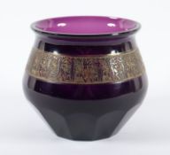 ART-DECO-VASE, violett getöntes Glas,