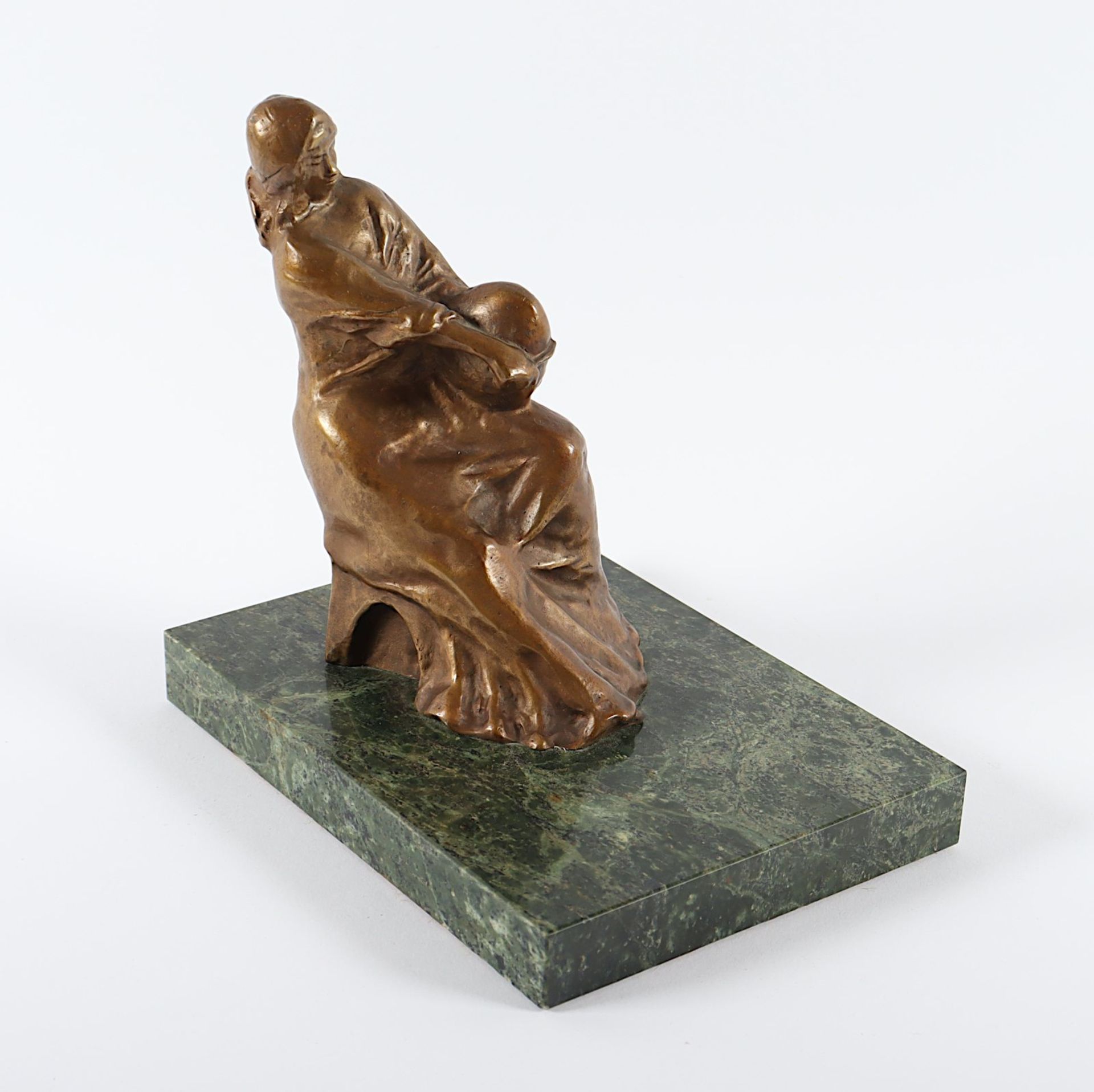 VARGA, Imre, "Brot gebend", Bronze, H