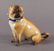 FIGUR "MOPS MIT SCHELLENBAND", farbig