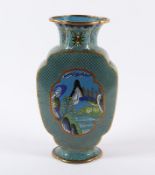 CLOISONNÉ-VASE, auf den Schauseiten in