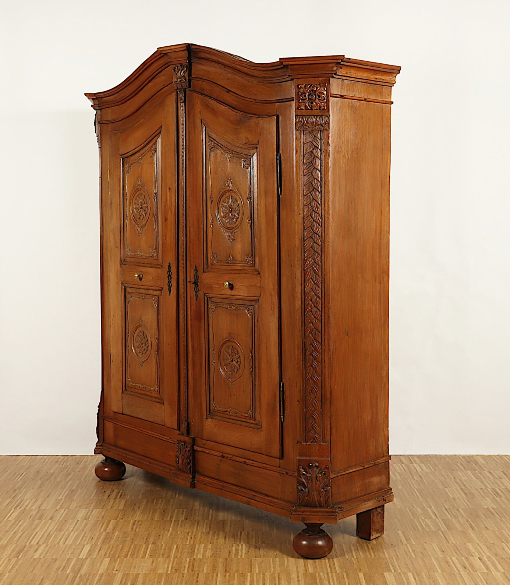 BAROCKER PILASTERSCHRANK, Nussbaum, - Image 2 of 4