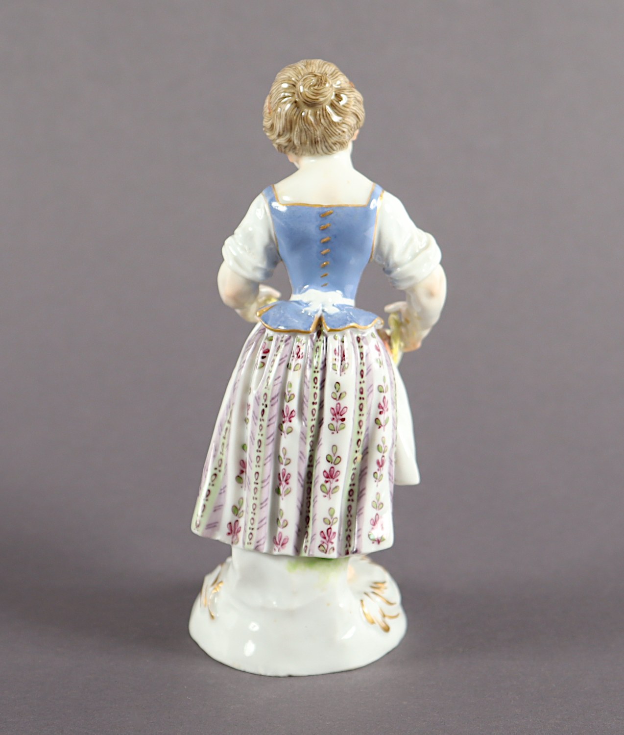 FIGUR "GÄRTNERKIND MIT GEMÜSEKORB", - Image 4 of 5