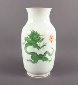 GROSSE VASE, Dekor Grüner Mingdrache,