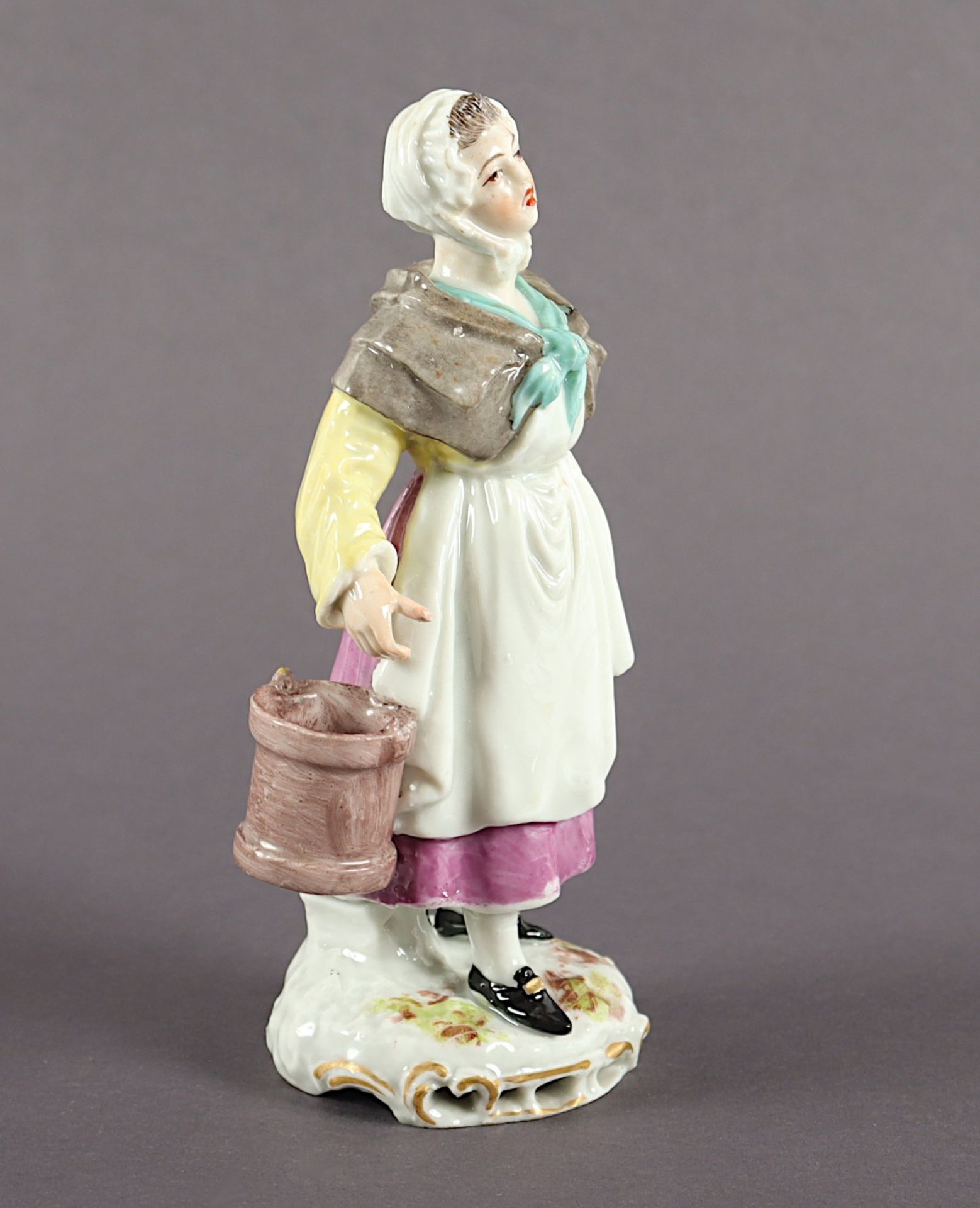 FIGUR "MARKTFRAU", farbig und gold - Bild 2 aus 4